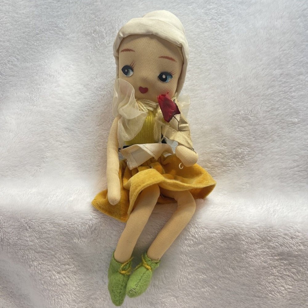 Vintage Poseable Doll Blonde Hair Big Eyes Cloth Yellow Skirt Rose Big Eyes‎